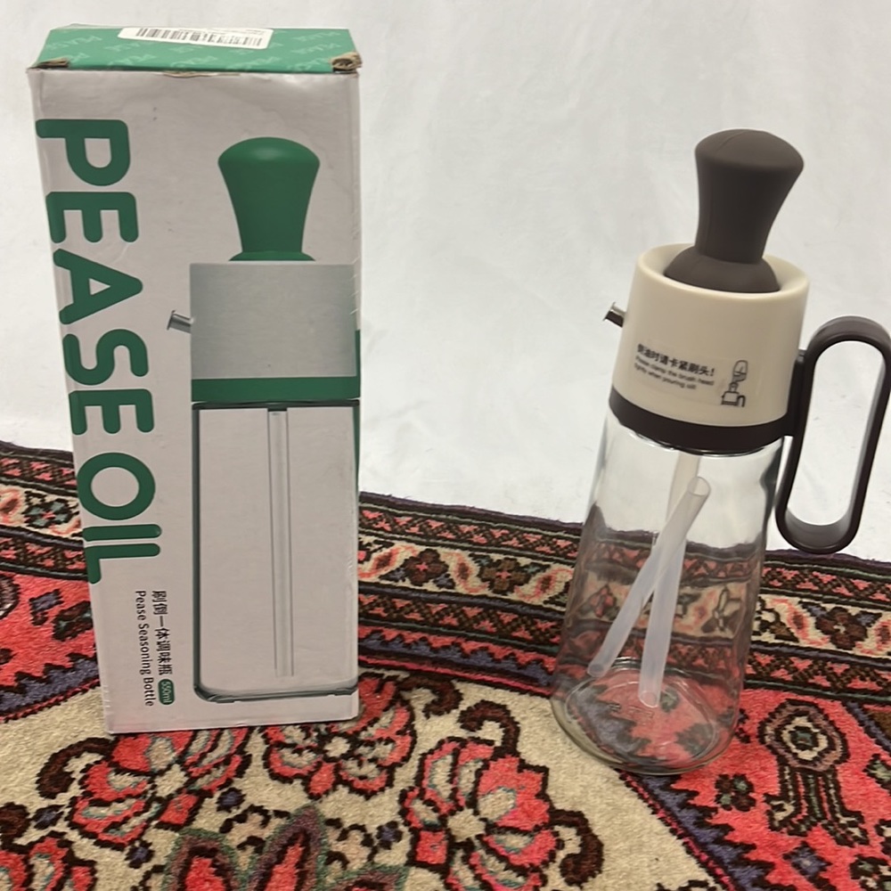 Pease Oil Dispenser Seasoning Bottle